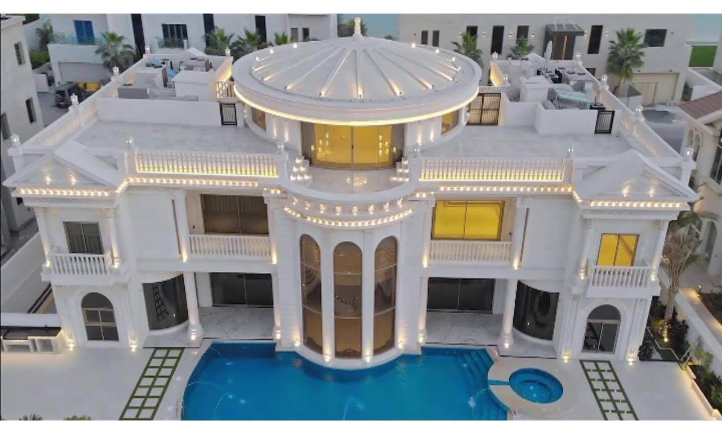 Palace for sale in Dubai palm قصور للبيع في دبي