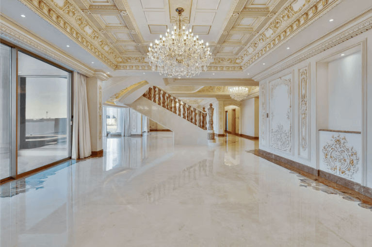 Palace for sale in Dubai palm قصور للبيع في دبي