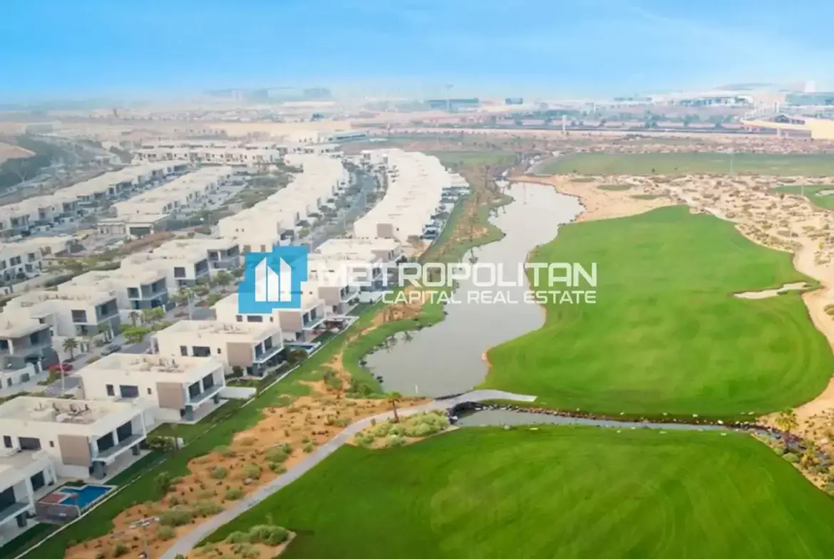 فيلا كبيرة للبيع في أبو ظبي أفضل شركة عقارات في الإمارات Large villa for sale in Abu Dhabi