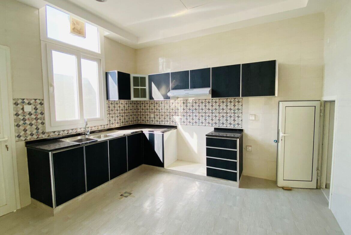 فيلا جديدة للإيجار في عجمان | For Rent New villa in Ajman Al Zahia, first resident