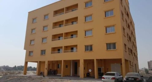 للبيع بناية من أربعة أدوار في أم القيوين | For sale in Umm Al Quwain | A four-story building