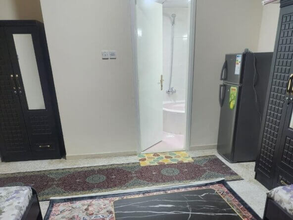 للايجار غرفة ماستر المجاز 1 سكن بنات بالشارقة | For rent is a master room in Al Majaz 1