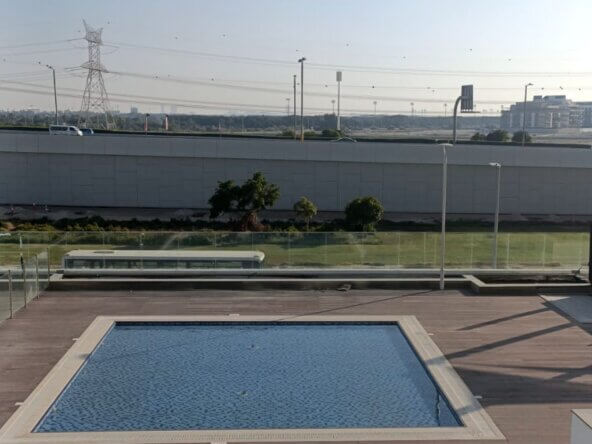 للبيع استوديو فخم في دبي : For sale a luxurious studio in Dubai