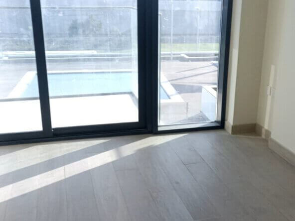 للبيع استوديو فخم في دبي : For sale a luxurious studio in Dubai