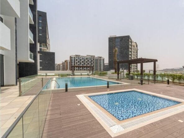 للبيع استوديو فخم في دبي : For sale a luxurious studio in Dubai