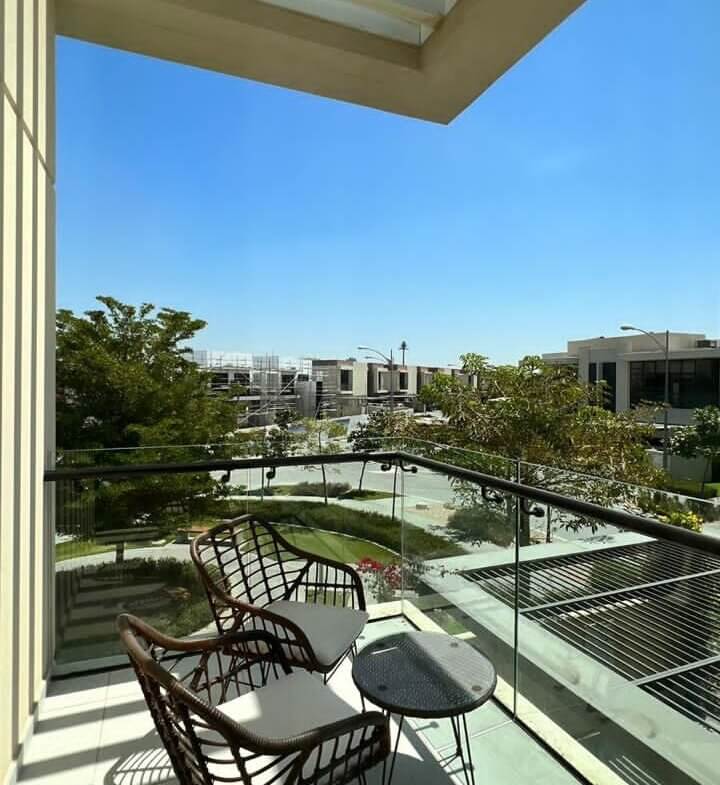 للبيع شقة فخمة في داماك هيلز بدبي | For sale a luxury apartment in Damac Hills Dubai