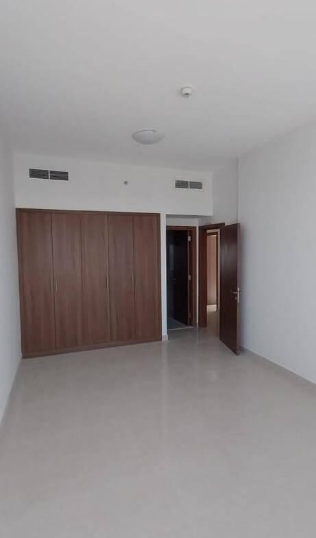 للبيع عمارة سكنية في الشارقة الإمارات | For sale Residential building in Sharjah