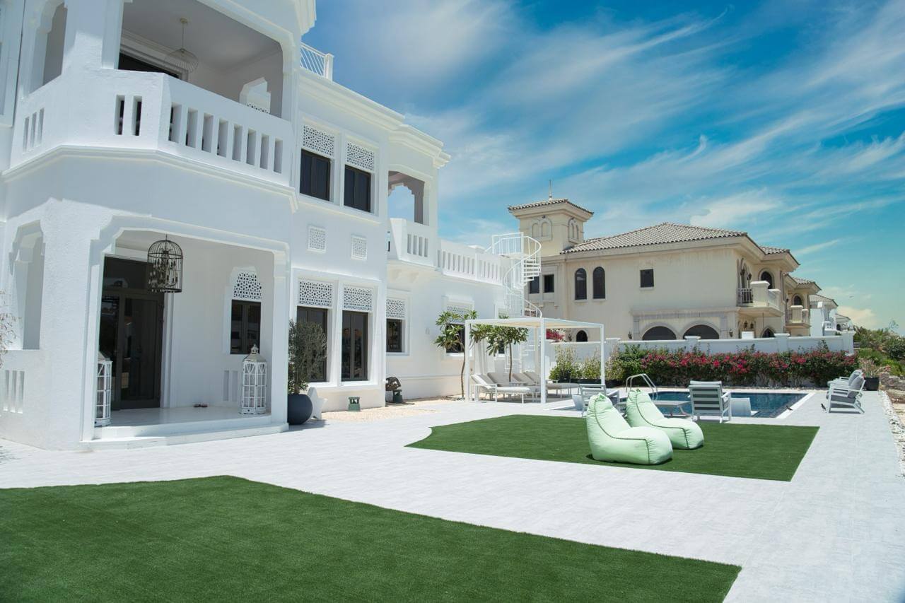 luxury villa for sale in Palm Island in Dubai | فيلا فاخرة للبيع في جزيرة النخلة في دبي