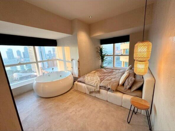 For sale a luxurious furnished apartment in Dubai | للبيع شقة مفروشة فخمة في دبي