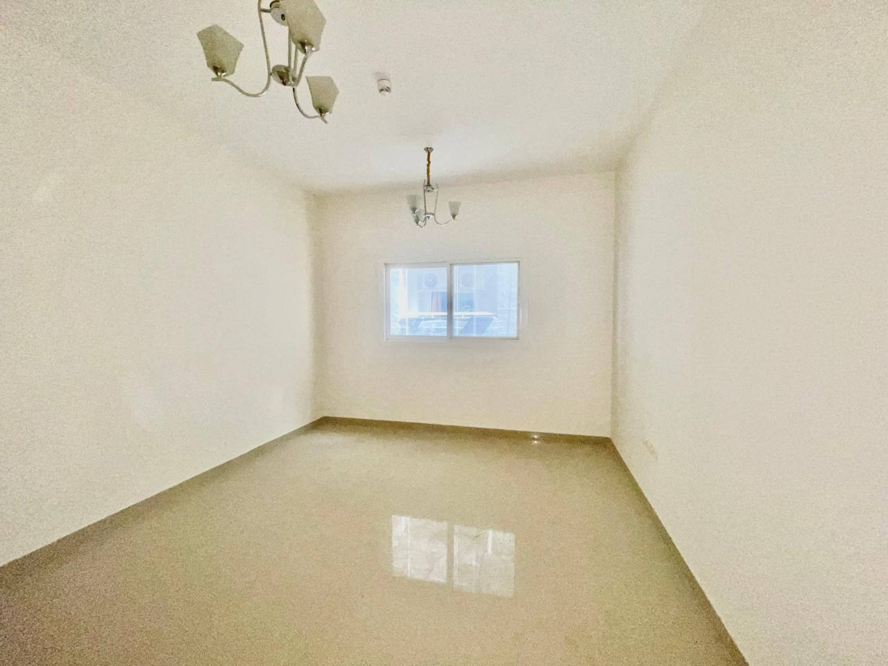 For sale Studio in Sharjah - للبيع استوديو في موقع ممتاز في الشارقة