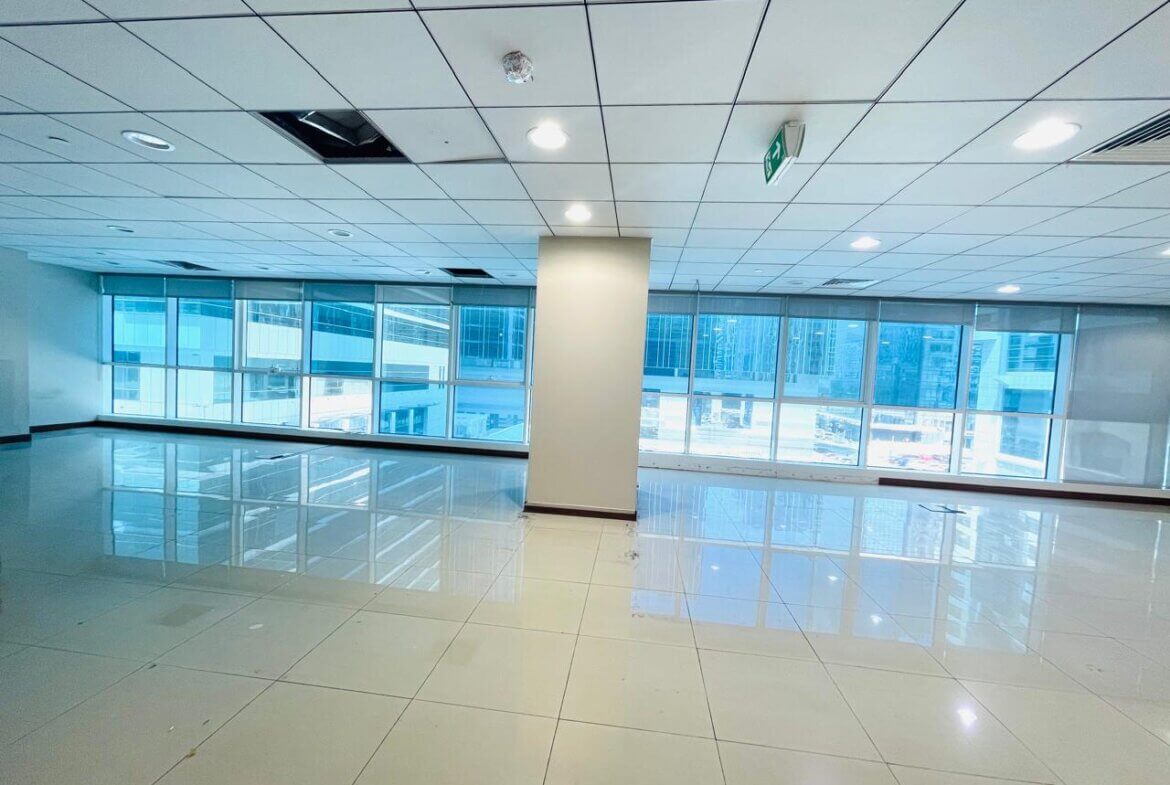 Commercial Floor available for Rent in Abu Dhabi | طابق تجاري للإيجار في أبوظبي