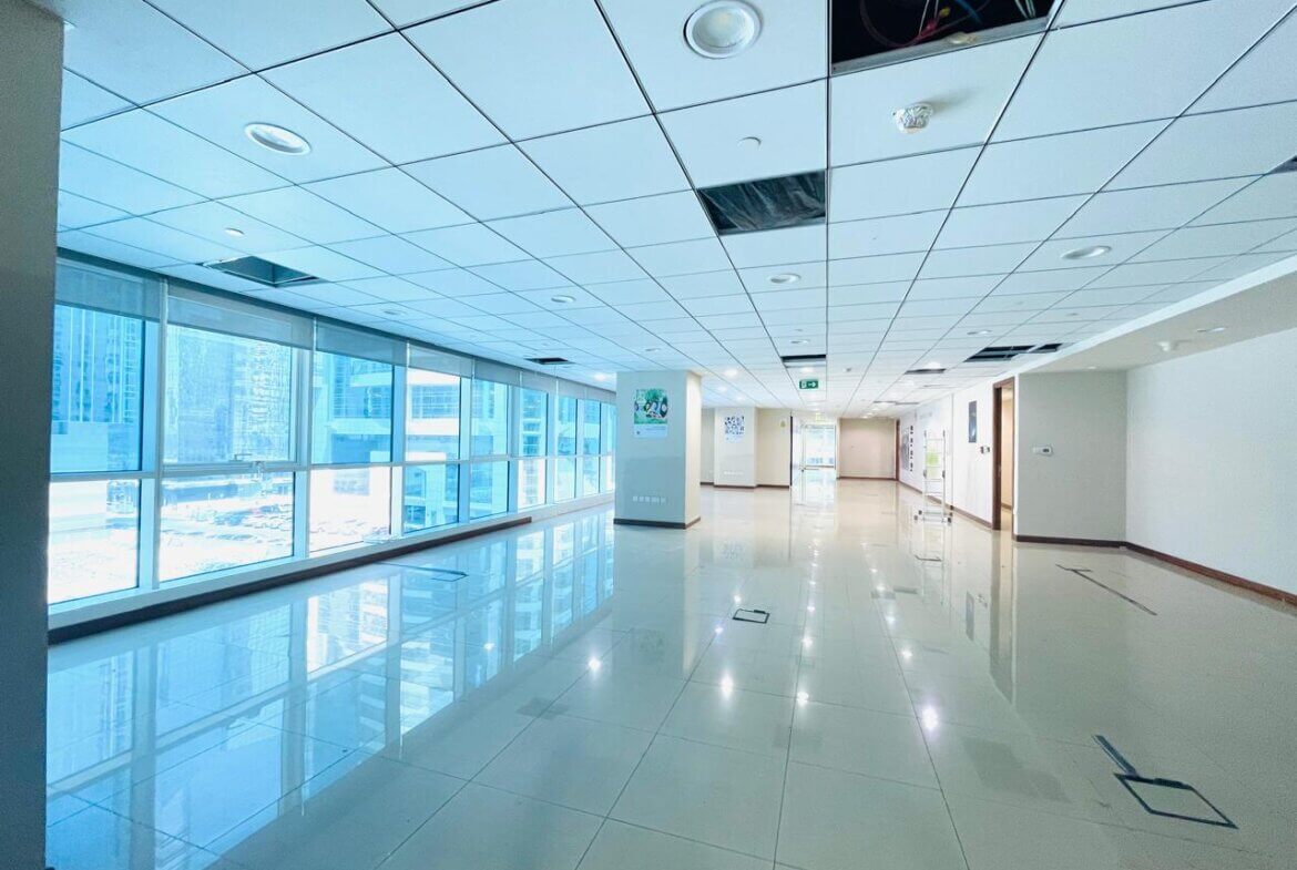 Commercial Floor available for Rent in Abu Dhabi | طابق تجاري للإيجار في أبوظبي