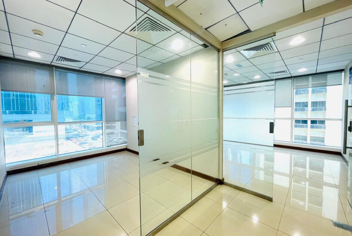 Commercial Floor available for Rent in Abu Dhabi | طابق تجاري للإيجار في أبوظبي