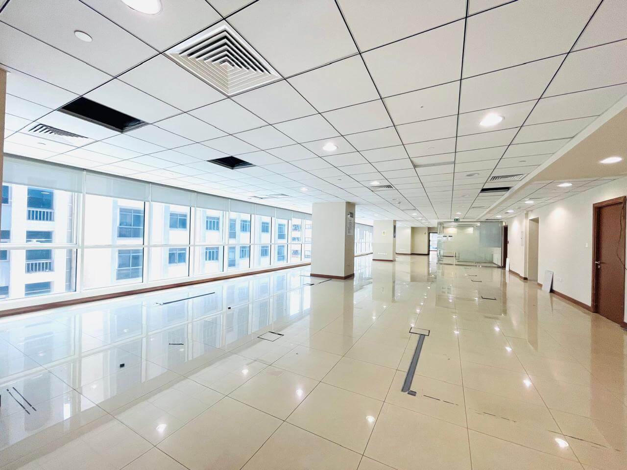 Commercial Floor available for Rent in Abu Dhabi | طابق تجاري للإيجار في أبوظبي