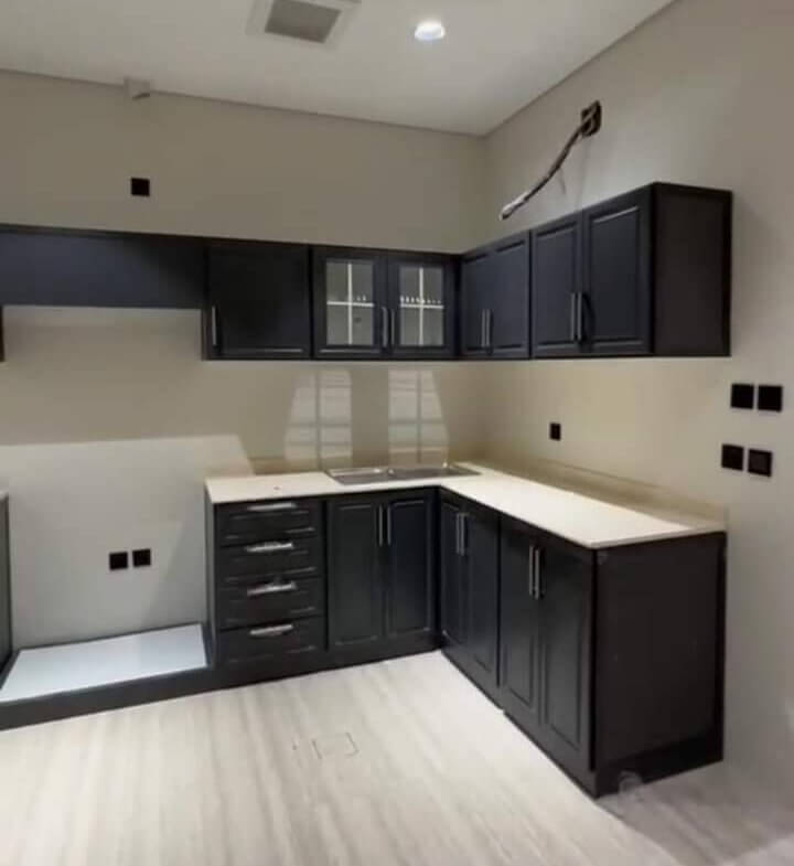 شقة للايجار في العين الخبيصي |3 غرف وصالة - Apartment for rent in Al Ain, Al Khabisi